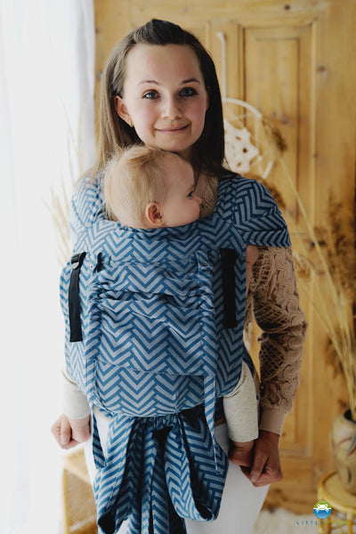 Little Frog Hybrid Cross Half Buckle Carrier